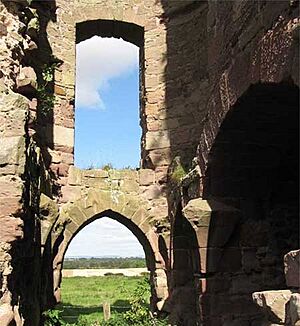 TwizellCastle2009