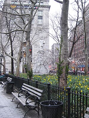 Verdi Square, NYC (WTM NewYorkDolls 049)