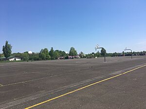 Warminster Community Park basketball courts and playground May 2018