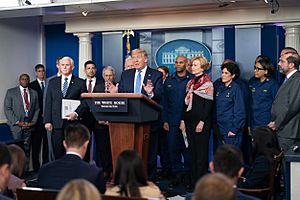 White House Press Briefing (49666120807)