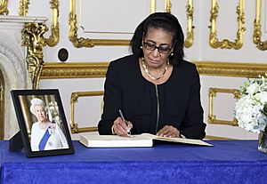 World Leaders - Book of Condolence for HM The Queen (52363914238)