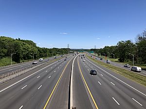2021-06-16 14 16 34 View east along Interstate 80 from the overpass for Morris County Route 637 (South Beverwyck Road) in Parsippany-Troy Hills Township, Morris County, New Jersey