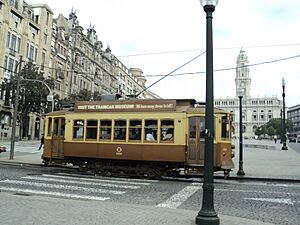 Electrico e Câmara do Porto (Av. dos Aliados)