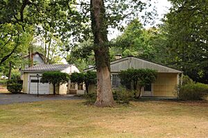 HAROLD HESS LUSTRON HOUSE, CLOSTER, BERGEN COUNTY, NJ