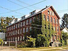 Johnstown Academy Building, Johnston