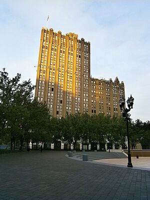 Military Park Building-PSEG Plaza-Newark