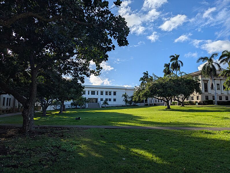 University of Hawaiʻi quadrangle