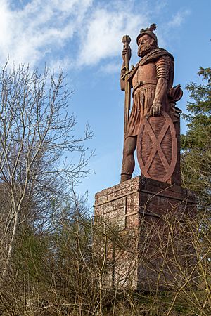 Wallace Statue, Dryburgh - general view