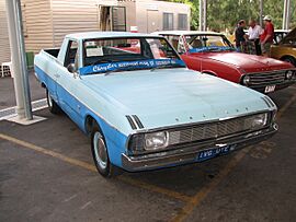 Chrysler Valiant VG Ute (15984365366)