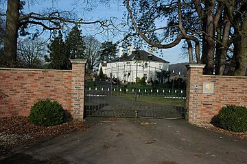 Gated entrance to Fernie - geograph.org.uk - 704777