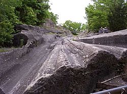 Glacial grooves