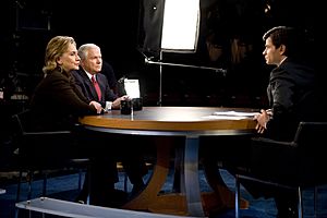 Hillary Clinton and Robert M. Gates talk with George Stephanopoulos, 2009 (1)