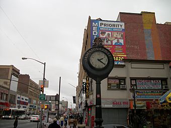 Jamaica (Queens) Street Clock.JPG