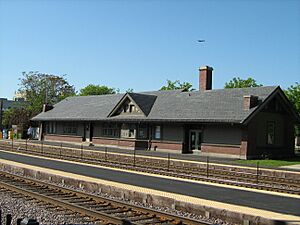 Norwood Park Metra Station
