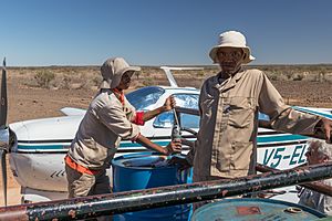 Refuelling an aircraft in the field (Simplon, Namibia 2018)