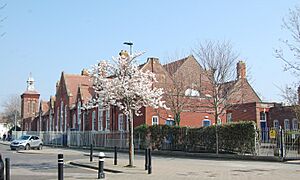 Stamshaw Infants School, North End Avenue, North End, Portsmouth (March 2019) (2)