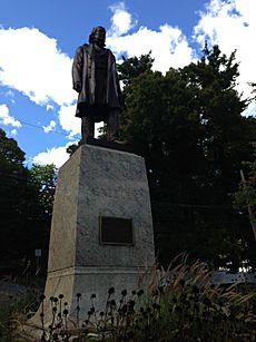 Statue of Horace Greeley