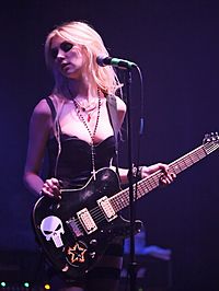 Taylor Momsen - Warped Tour Kickoff (5)