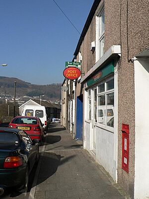 Trealaw, post office and postbox and^8470, CF40 141 - geograph.org.uk - 695767