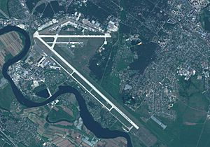 Aeroport ZIA-S2A MSIL1C 20190606T083601 N0207 R064 T37UDB 20190606T104250-Sentinel2B