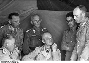 Bundesarchiv Bild 183-1982-0927-502, Nordafrika, Navarini, Rommel, Diesener