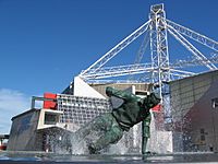 Finney statue in Preston.jpg