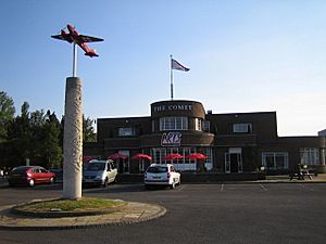 Hatfield, The Comet hotel - geograph.org.uk - 209701