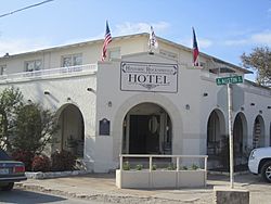 Historic Rocksprings Hotel