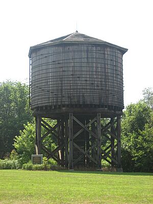 IL Central RR Water Tower, Kinmundy