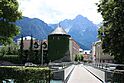 Lienz - Iselsteg mit Iselturm.JPG