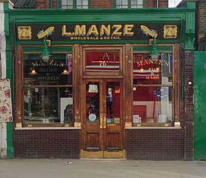 Luigi Manze's Pie and Mash establishment - geograph.org.uk - 1731018