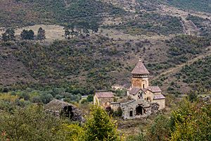Monasterio de Hnevank, Armenia, 2016-09-30, DD 83