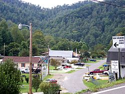 New Richmond, West Virginia - panoramio.jpg