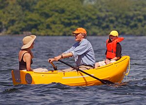 Portland Pudgy safety dinghy, rowing