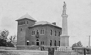 Post Office and Confederate statue - Reidsville, North Carolina (1912)