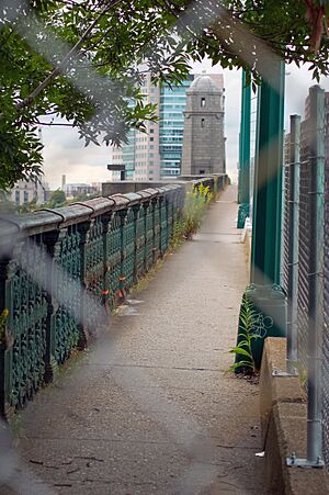 Pre-Restoration Longfellow Bridge fenced off (53829360358)