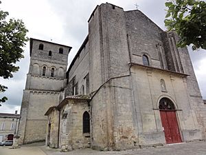 Saint-André-de-Cubzac (Gironde) église 02