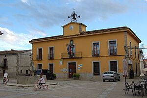 Santibáñez el Bajo casa consistorial