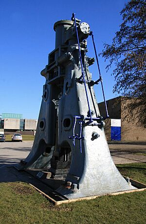 Steam hammer, Bolton University - geograph.org.uk - 1741851