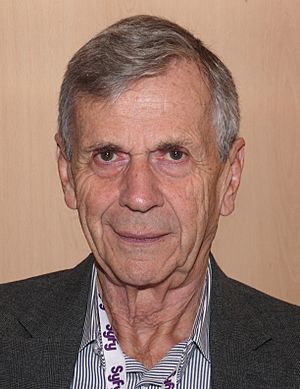 Toulouse Game Show 2011 - William B Davis - P1280944-CROP.jpg