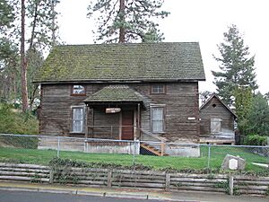 Anderson House Granary - The Dalles Oregon