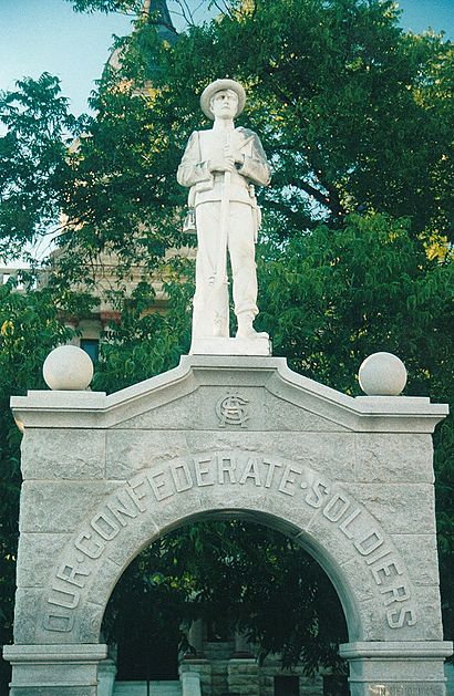 CSA monument, Denton, Texas.jpeg