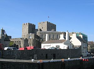 Castle Rushen from the harbour (cropped)2