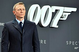 Daniel Craig – Film Premiere "Spectre"