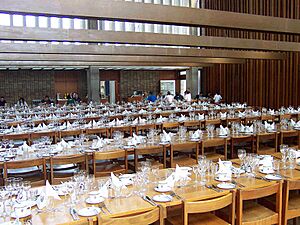 Dining Hall, Churchill 2005