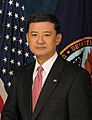 Eric Shinseki official Veterans Affairs portrait