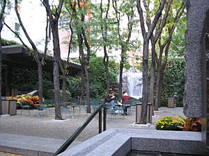 Greenacre Pk 215 E51 jeh