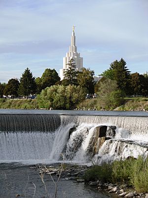 Idaho Falls LDS Temple - panoramio (1).jpg