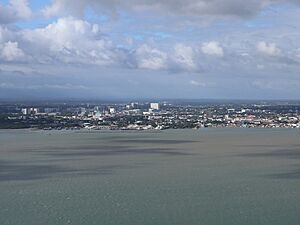 Iloilo Mandurriao-Jaro overlooking from Balaan Bukid (Iloilo City; 01-25-2023)