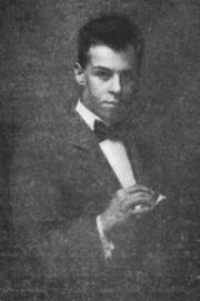 Lawrence Ambrose Hayter c. 1910.png